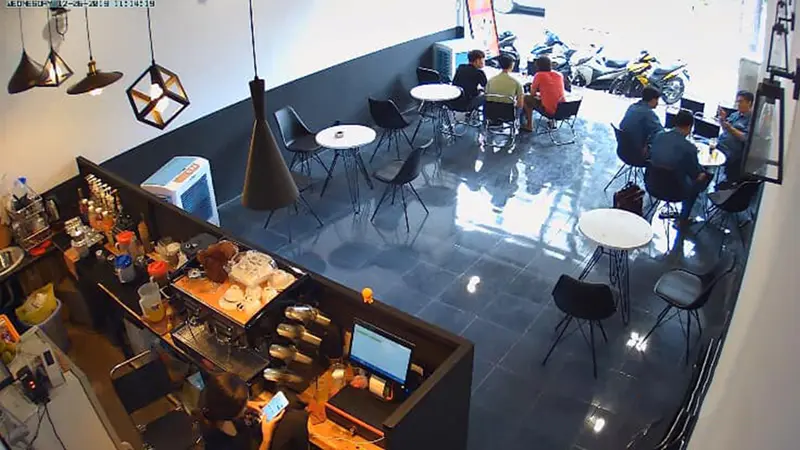 lap-dat-camera-quan-cafe-one-cent-tai-117-pasteur-quan-3-01