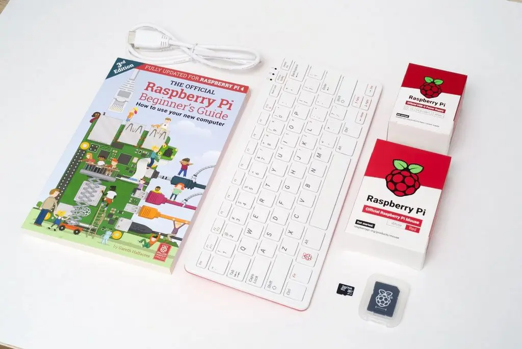 chiec-may-tinh-doc-dao-khi-tich-hop-moi-linh-kien-vao-ben-trong-ban-phim-4