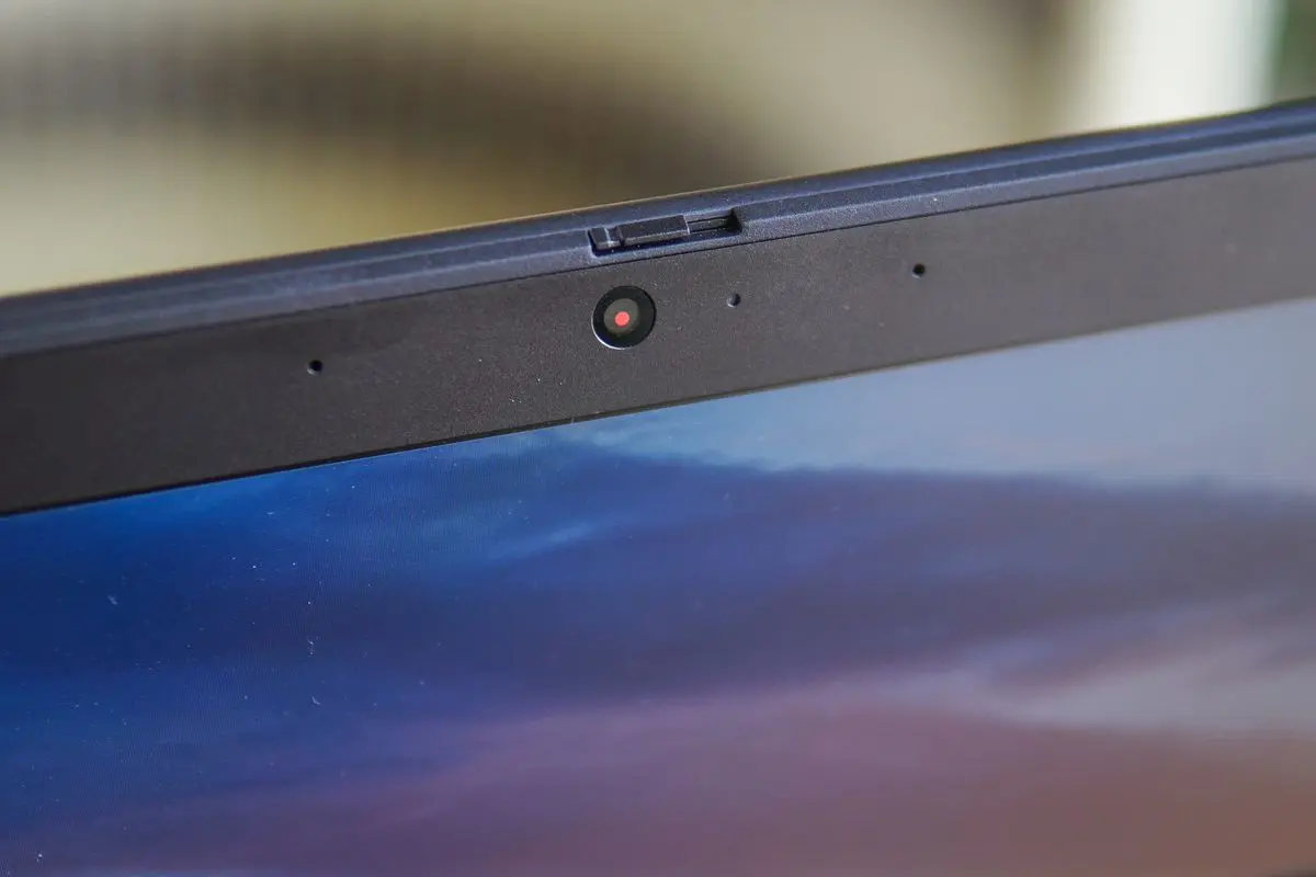 laptop-thinkpad-moi-gia-34-trieu-dong-4