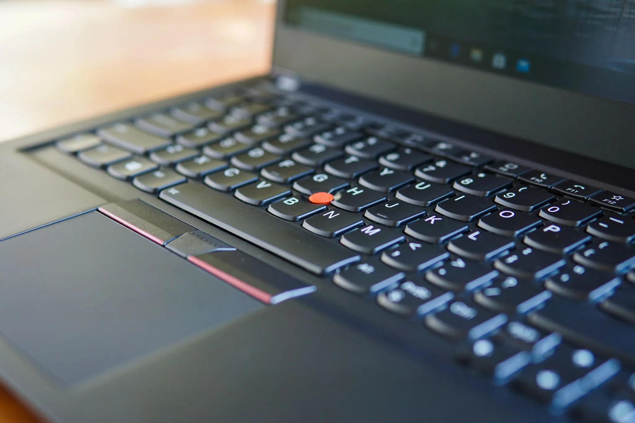 laptop-thinkpad-moi-gia-34-trieu-dong-8